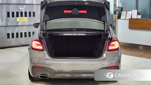 BMW 5 Series (G30) id 3524373 из Кореи 11