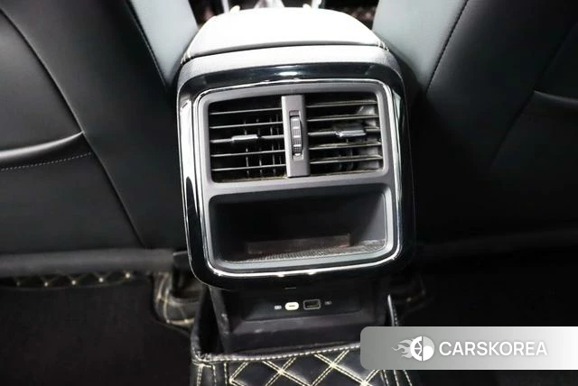 Volkswagen Passat id 4272742 из Китая 11