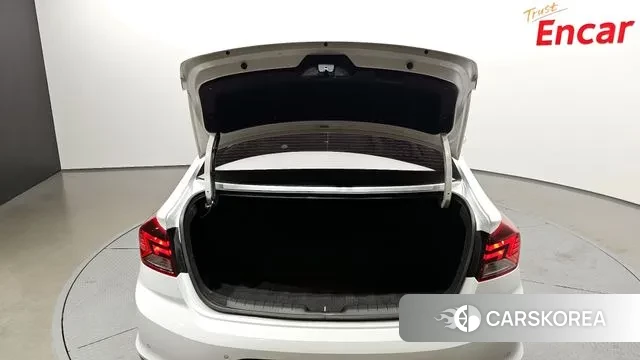 Hyundai The New Avante AD id 3563152 из Кореи 11