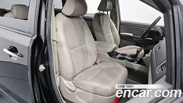 Kia The New Carnival id 2758066 из Кореи 11