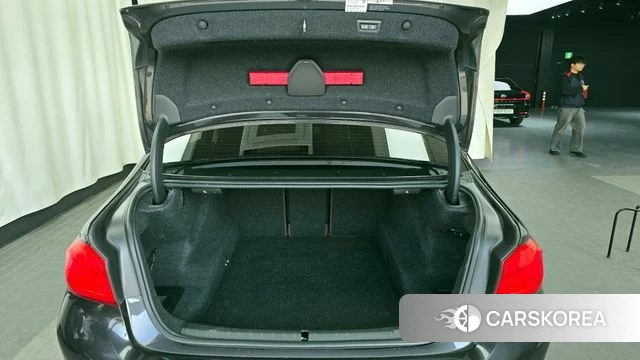 BMW 5 Series (G30) id 3801722 из Кореи 11