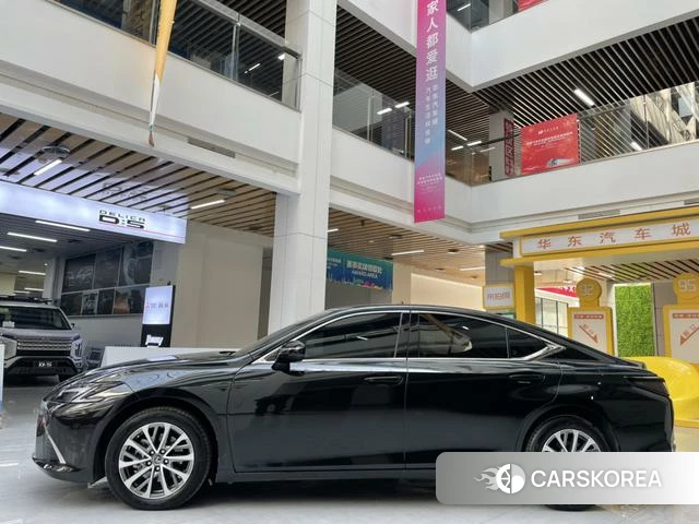 Lexus ES id 4276333 из Китая 11