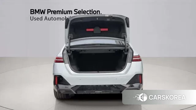 BMW 5 Series (G60) id 3769760 из Кореи 11