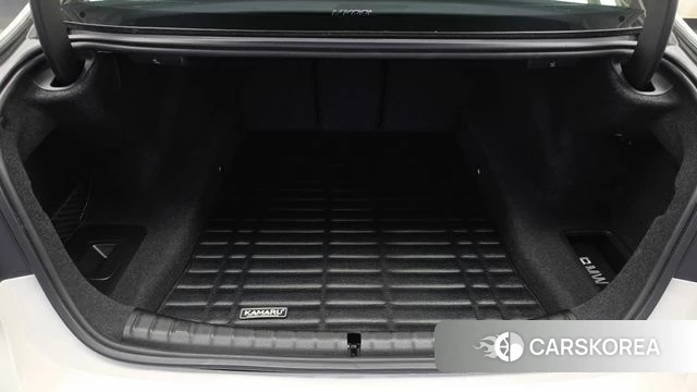 BMW 5 Series (G30) id 4872798 из Кореи 11