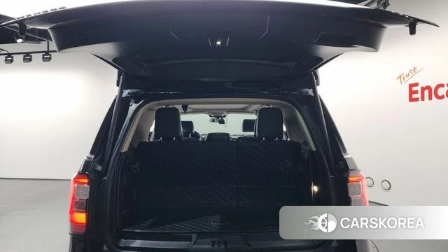 Ford Expeditation id 3827671 из Кореи 11