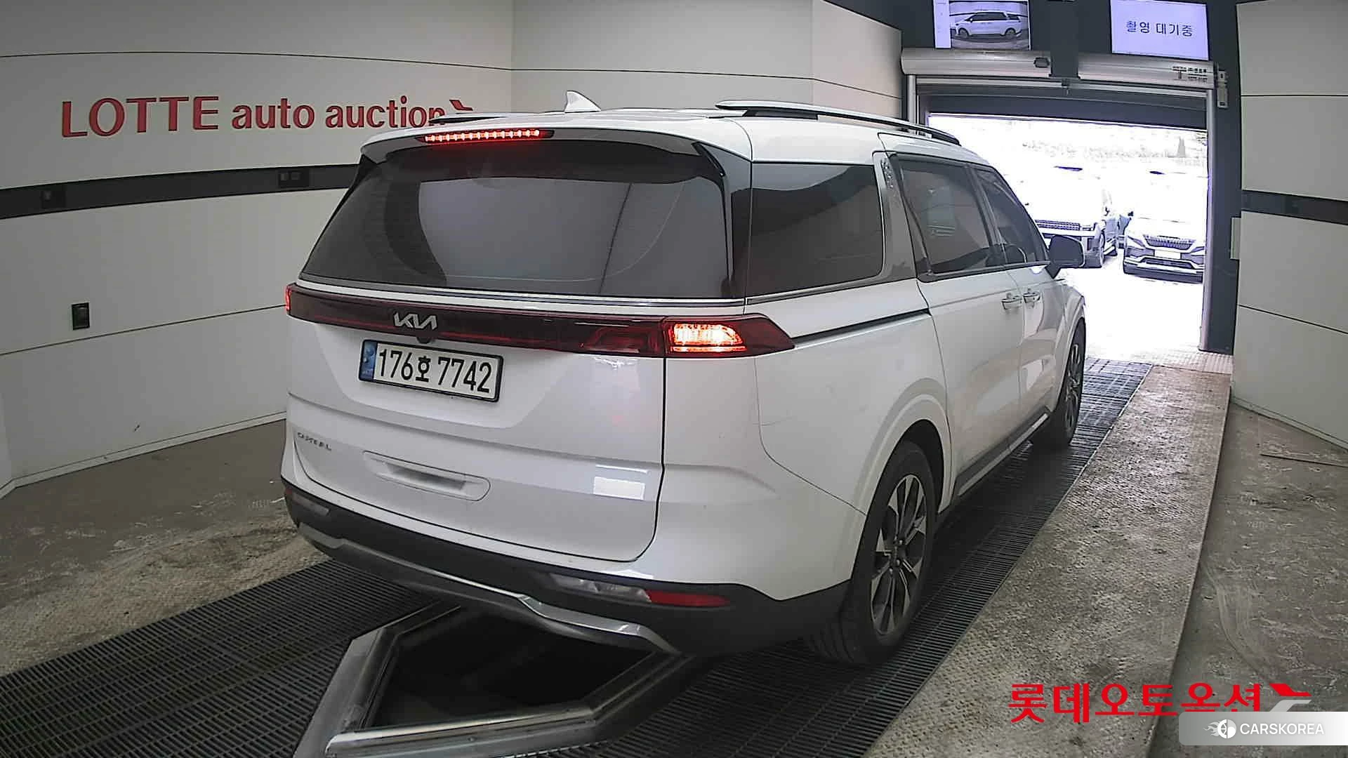 Kia Carnival Limousine id 3882175 из Кореи 11