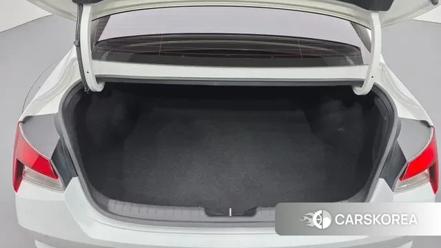 Hyundai Avante (CN7) id 3349312 из Кореи 11