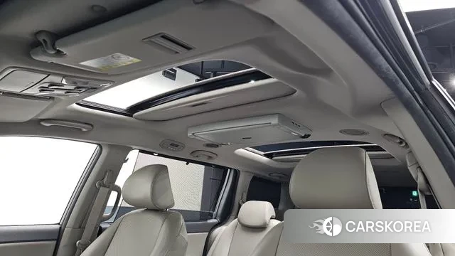 Kia All New Carnival id 3631995 из Кореи 11