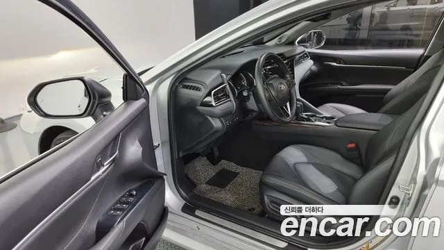 Toyota Camry (XV70) id 2791579 из Кореи 11