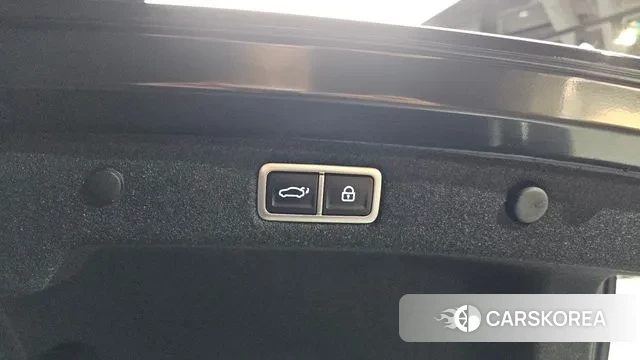 Hyundai Grandeur Hybrid (GN7) id 3206560 из Кореи 11