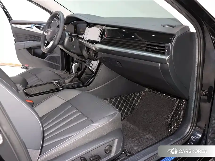 Volkswagen Passat id 4576565 из Китая 11