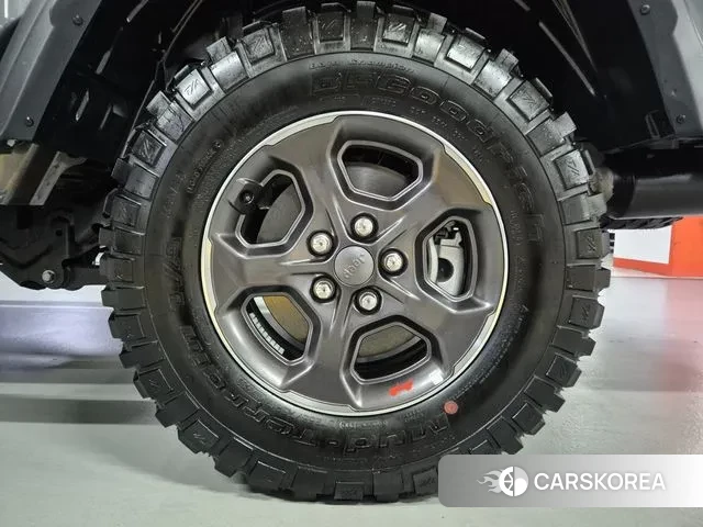 Jeep Gladiator (JT) id 3032879 из Кореи 11