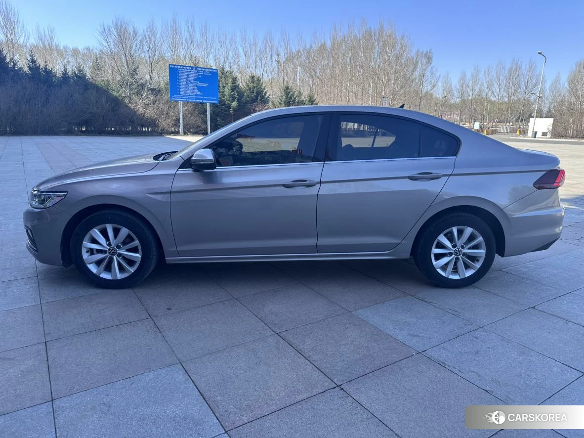 Volkswagen Bora id 4473519 из Китая 11