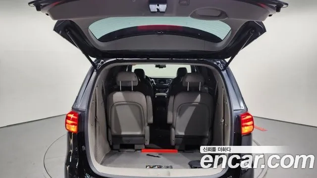 Kia The New Carnival id 2869971 из Кореи 11