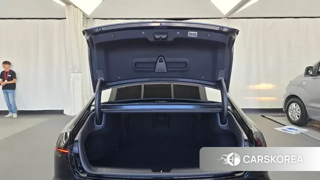 Hyundai Grandeur (GN7) id 3026882 из Кореи 11