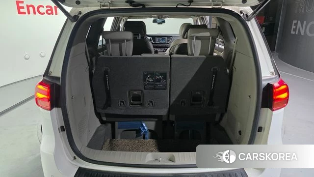 Kia The New Carnival id 4563044 из Кореи 11