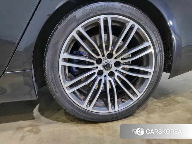 BMW 5 Series (G30) id 4351027 из Кореи 11