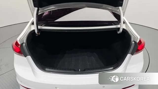 Hyundai Avante AD id 3510172 из Кореи 11