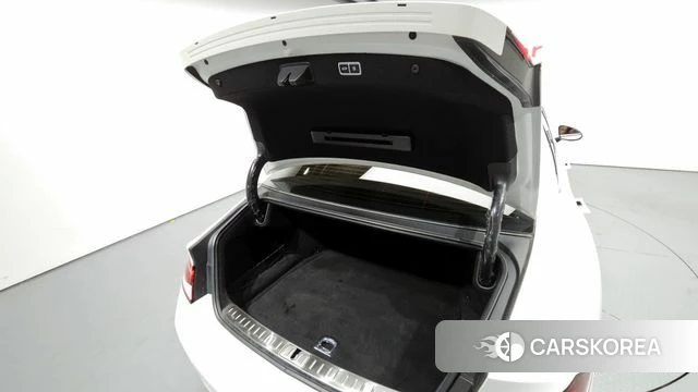 Genesis G90 (RS4) id 4194832 из Кореи 11