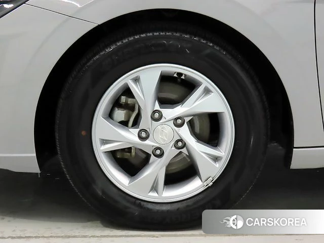 Hyundai Avante (CN7) id 3843078 из Кореи 11