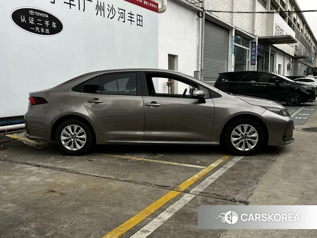 Toyota Corolla id 4263745 из Китая 11