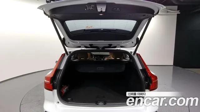 Volvo V60 Cross-Country 2nd Generation id 2881176 из Кореи 11