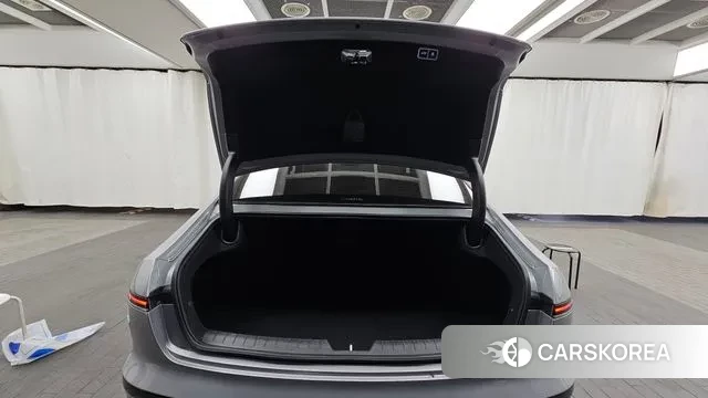 Hyundai Grandeur (GN7) id 3664586 из Кореи 11