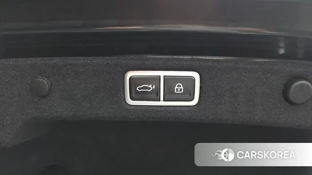 Hyundai Grandeur Hybrid (GN7) id 3310415 из Кореи 11