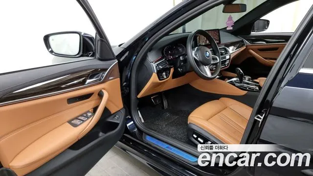 BMW 5 Series (G30) id 2682903 из Кореи 11