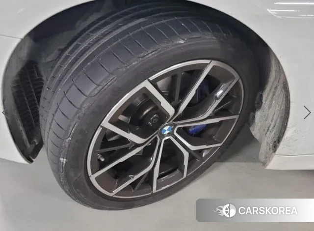 BMW 5 Series (G30) id 3468276 из Кореи 11