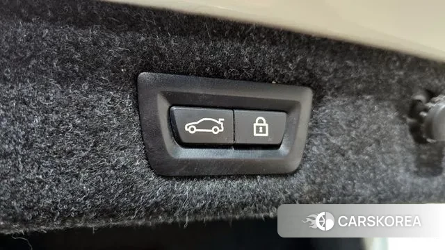 BMW 5 Series (G30) id 3561963 из Кореи 11