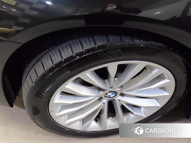 BMW 5 Series (G30) id 3350189 из Кореи 11