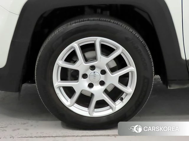Jeep Renegade id 4683874 из Кореи 11