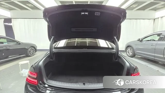 Genesis Electrified G80 (RG3) id 2895151 из Кореи 11