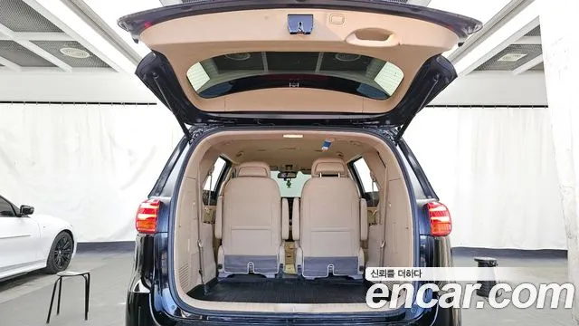 Kia The New Carnival id 2414517 из Кореи 11