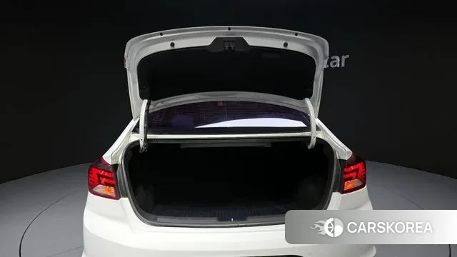 Hyundai The New Avante AD id 3562923 из Кореи 11