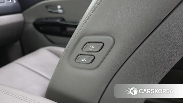 Kia The New Carnival id 4233117 из Кореи 11