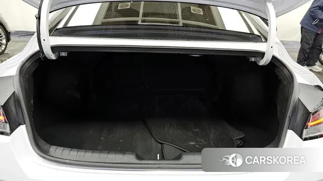 Hyundai Avante Hybrid (CN7) id 3509171 из Кореи 11