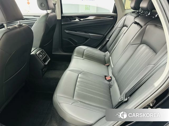 Volkswagen Passat id 4256546 из Китая 11