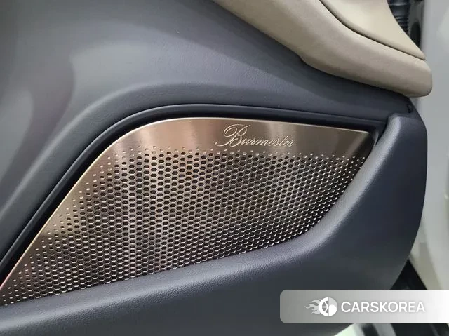 Porsche Taycan id 3763446 из Кореи 11