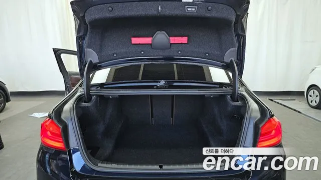 BMW 5 Series (G30) id 2690196 из Кореи 11