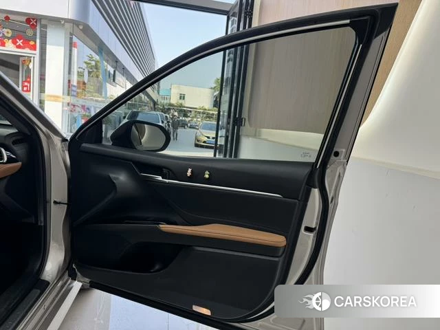 Toyota Camry id 4298501 из Китая 11