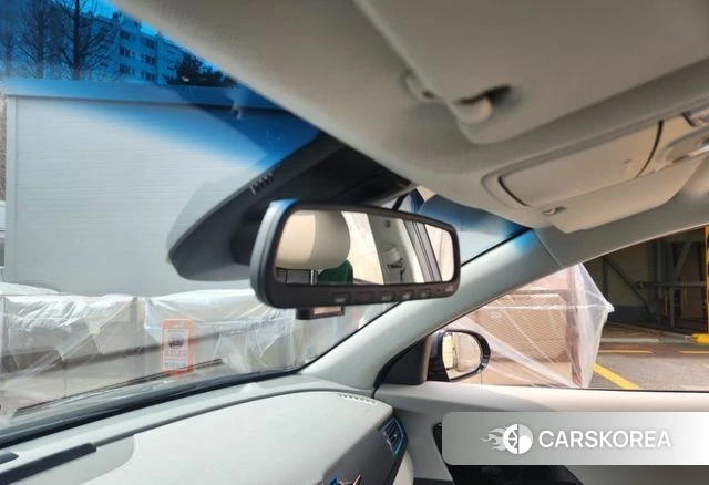 Kia Niro EV id 3801579 из Кореи 11