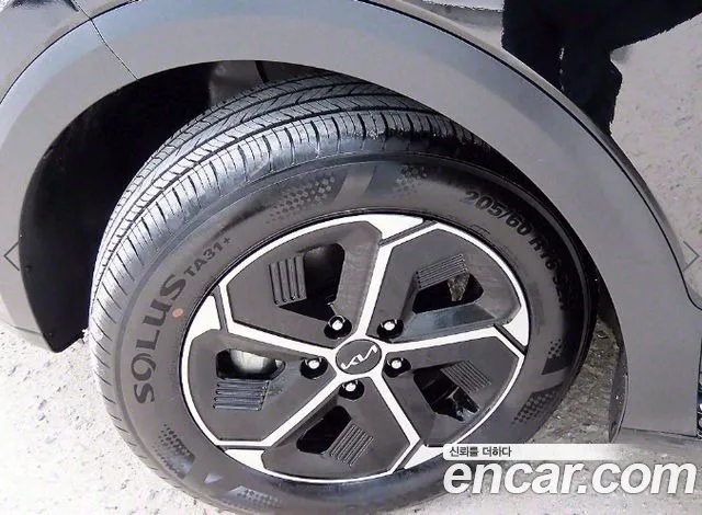 Kia Di Ol Nu Niro id 2848363 из Кореи 11