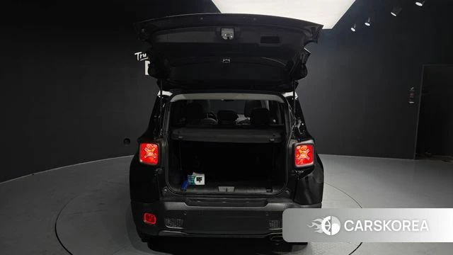 Jeep Renegade id 3916881 из Кореи 11