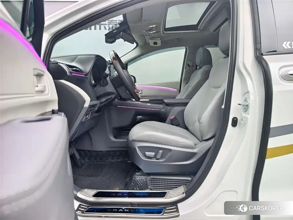 Toyota Grevia id 4515291 из Китая 11