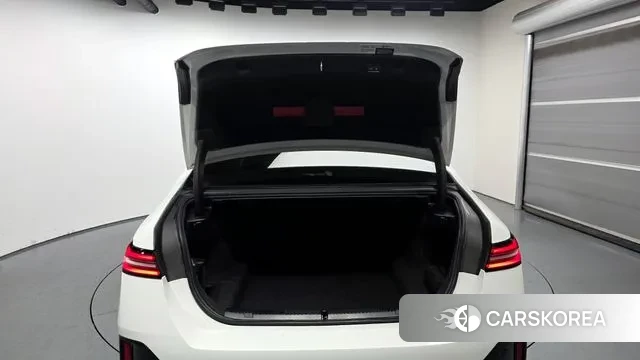 BMW 5 Series (G60) id 3576236 из Кореи 11