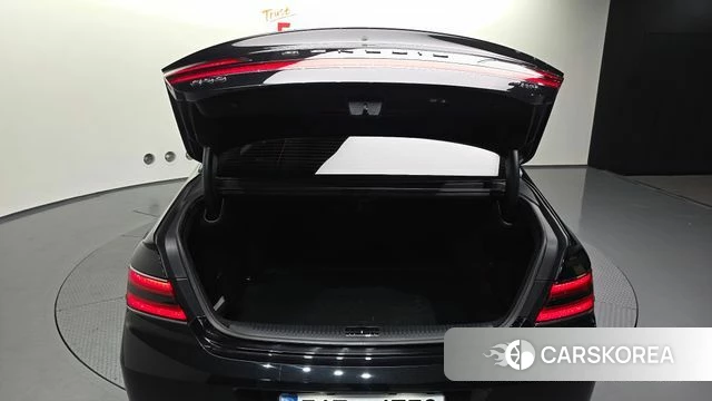 Genesis G90 id 4310211 из Кореи 11