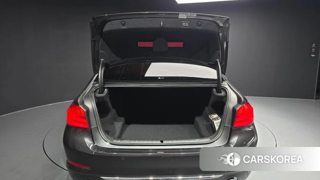 BMW 5 Series (G30) id 4429927 из Кореи 11