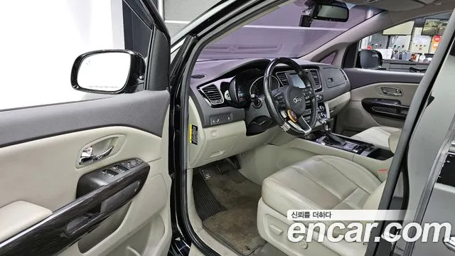 Kia All New Carnival id 2676443 из Кореи 11